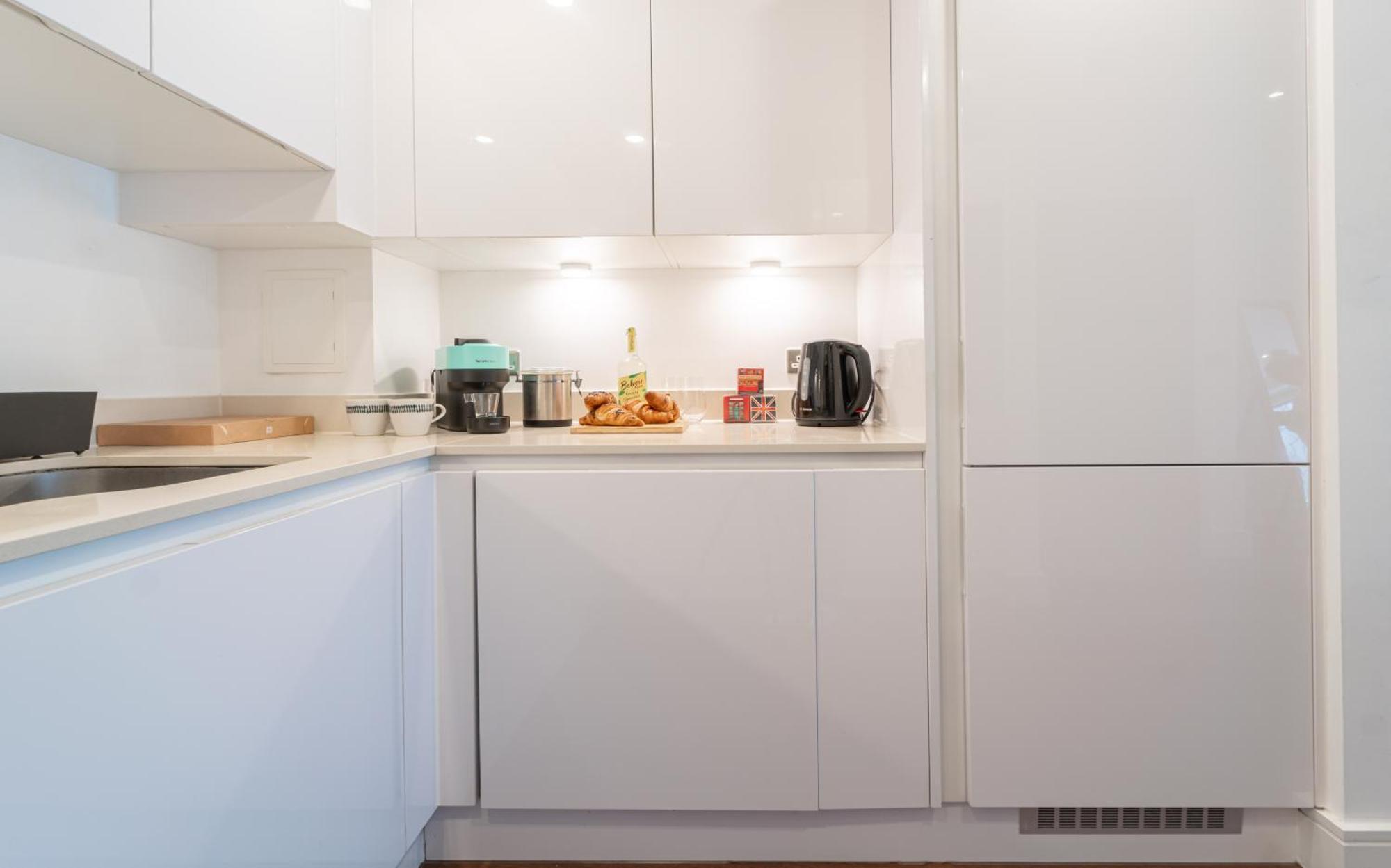 Stylish And Comfortable Canary Wharf Apartment Perfect For Long Stays London Eksteriør bilde