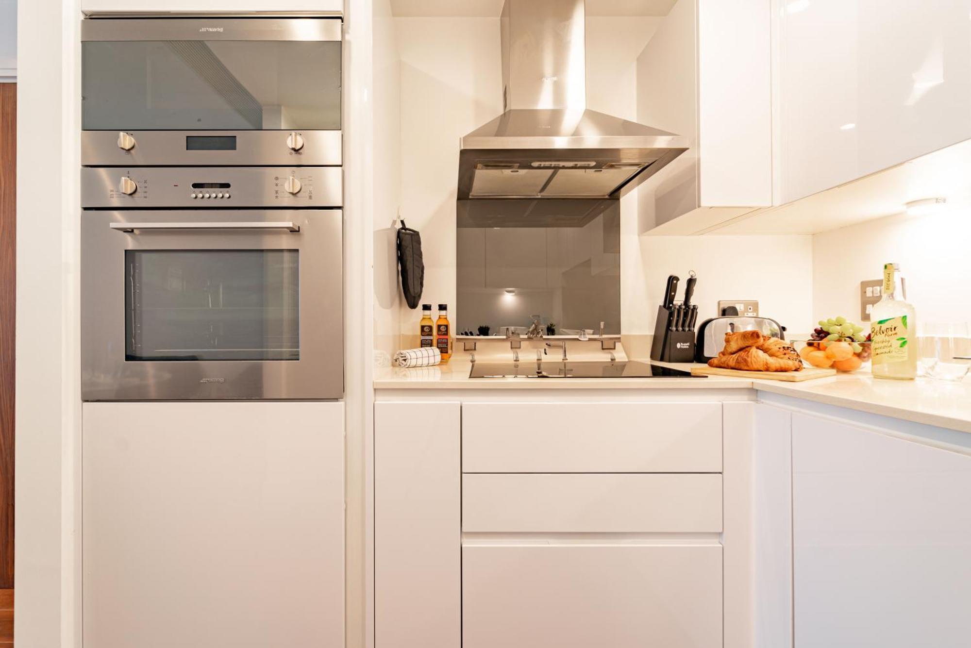 Stylish And Comfortable Canary Wharf Apartment Perfect For Long Stays London Eksteriør bilde