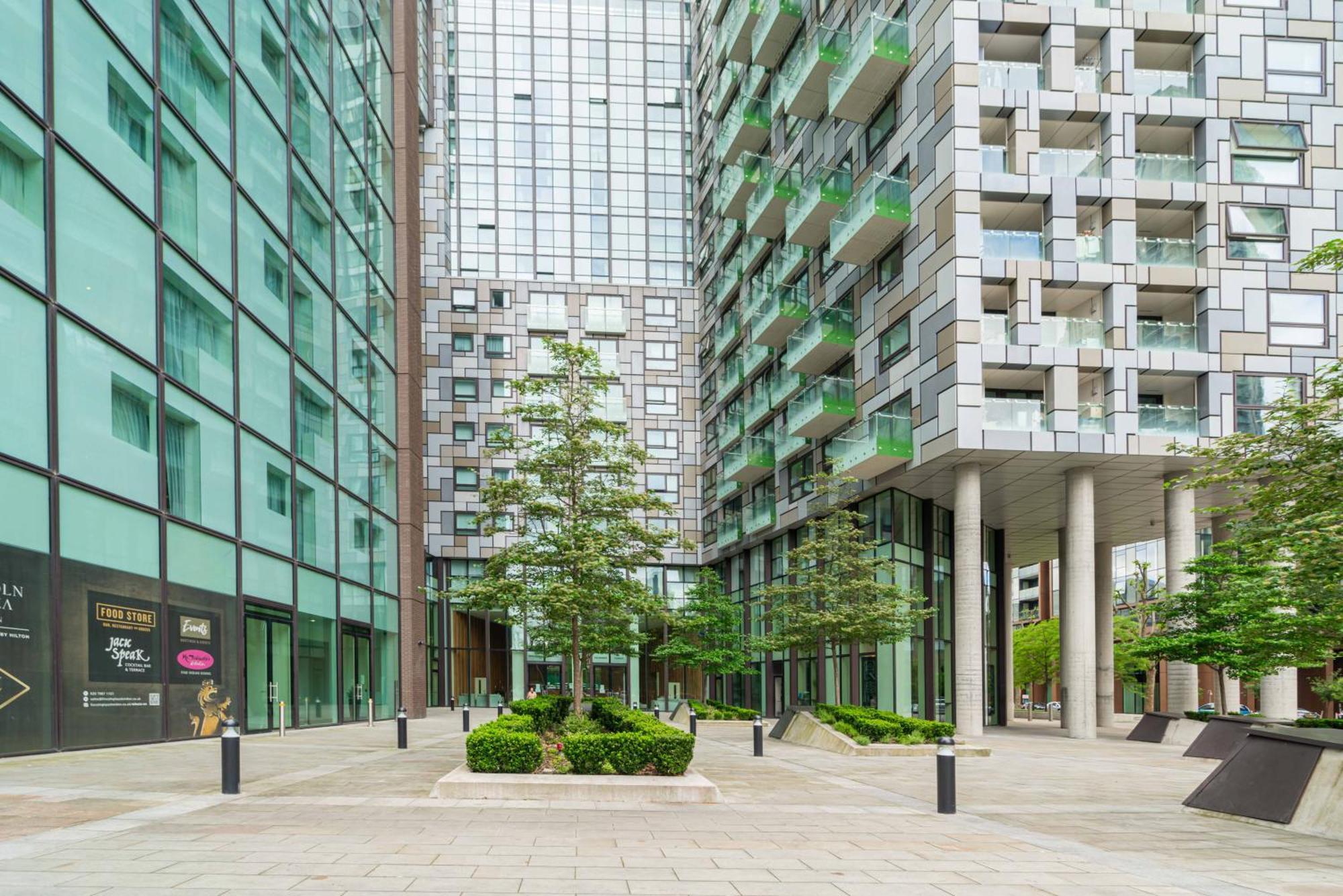 Stylish And Comfortable Canary Wharf Apartment Perfect For Long Stays London Eksteriør bilde
